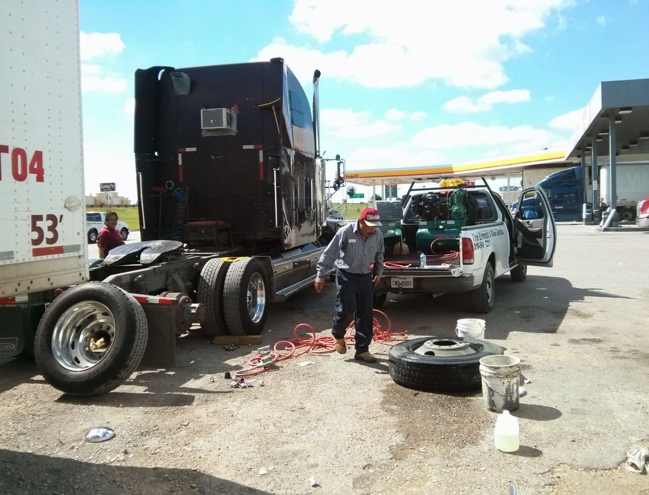 For a reliable Emergency Roadside Service, call us in Seguin, TX 78155